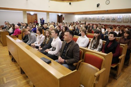 Зустріч міського голови Віталія Малецького з учнями закладів загальної середньої освіти –стипендіатами Кременчуцької міської ради.
