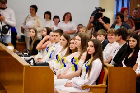 У Кременчуці відзначили 130 найкращих випускників 2026 року