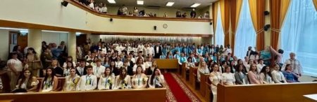 У Кременчуці відзначили 130 найкращих випускників 2026 року